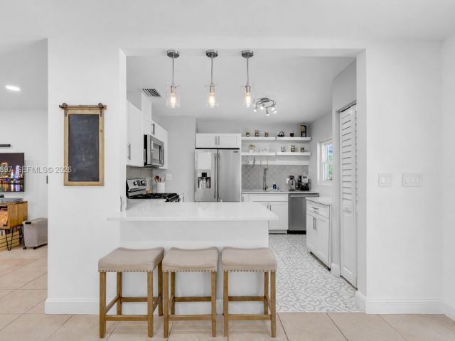 Продажа дома по адресу 10510 SW 160th St - фото 7445207