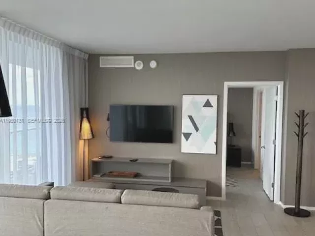 Продажа квартиры #R2702 - фото 7190989