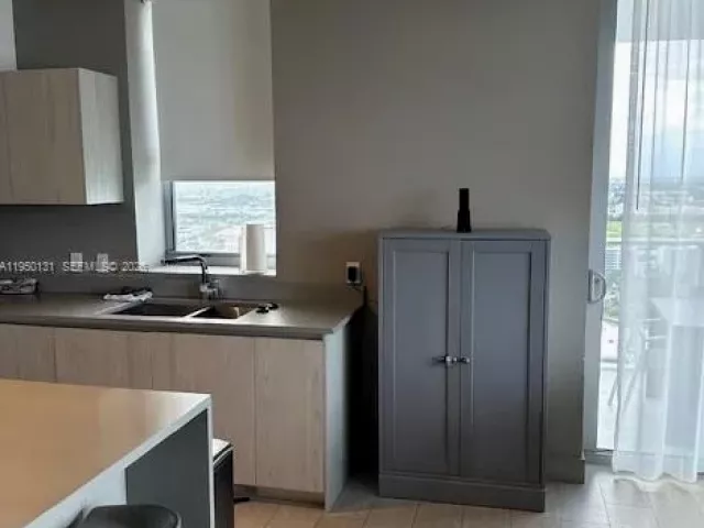 Продажа квартиры #R2702 - фото 7190993