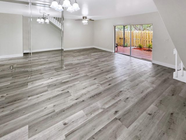 Продажа дома по адресу 12259 SW 49th Ct - фото 7230386