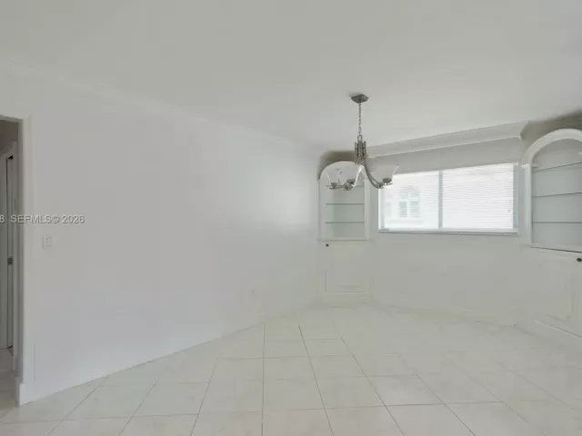 Дом в аренду по адресу 13005 Zambrana St - фото 7200878