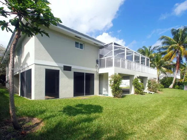 Дом в аренду по адресу 13005 Zambrana St - фото 7200866