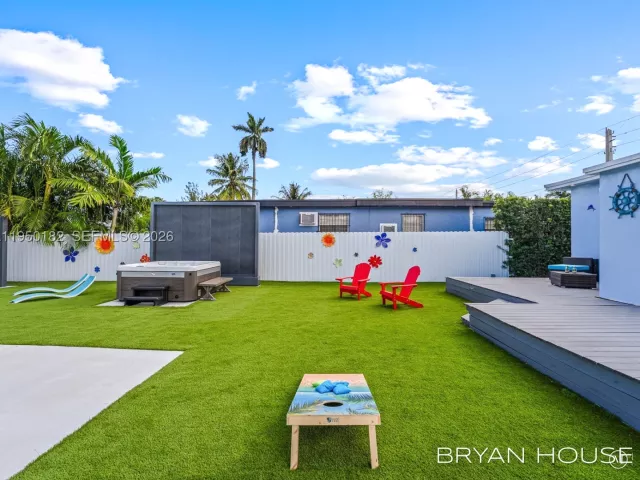 Продажа дома по адресу 3341 NW 20th St - фото 9144510