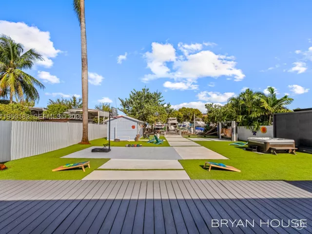 Продажа дома по адресу 3341 NW 20th St - фото 9144516