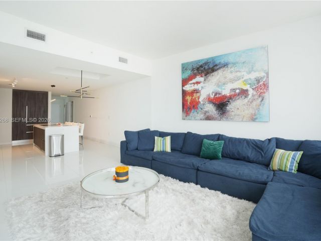 Продажа квартиры #2101 - фото 7194924