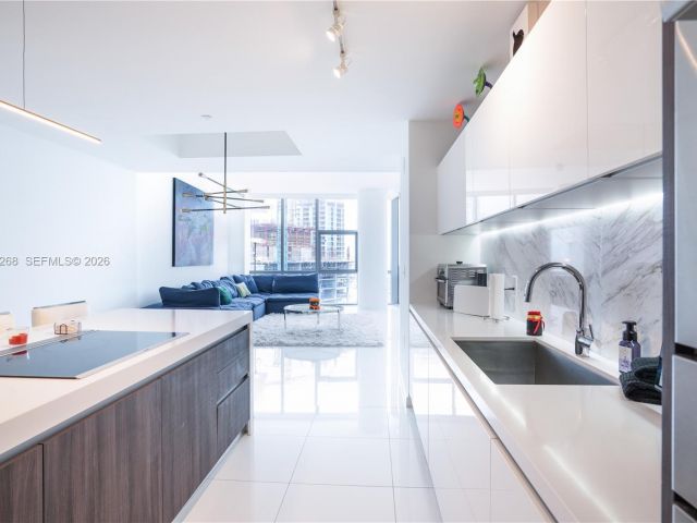 Продажа квартиры #2101 - фото 7194934