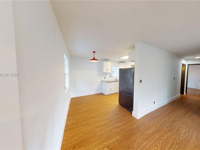 Дом в аренду по адресу 404 NW 21st Ter - фото 7496885