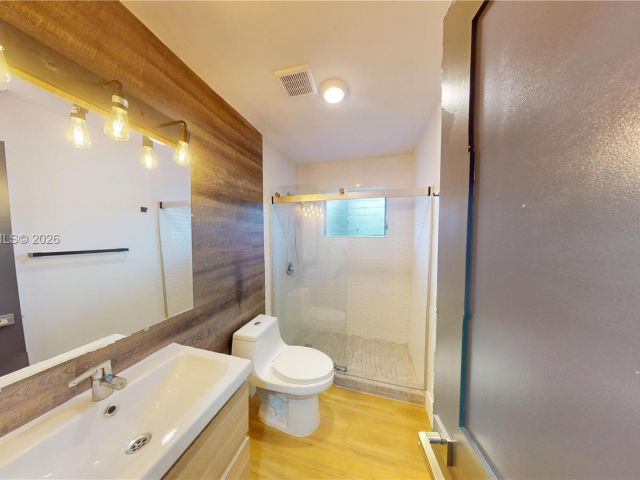 Дом в аренду по адресу 404 NW 21st Ter - фото 7496891