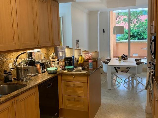 Продажа квартиры # - фото 7359277