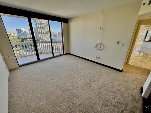 Продажа квартиры #1801 - фото 7194995