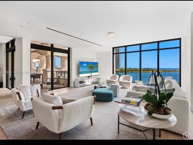 Продажа квартиры #7055 - фото 7195024