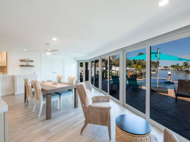 Продажа дома по адресу 521 SE 4 Court - фото 8898588