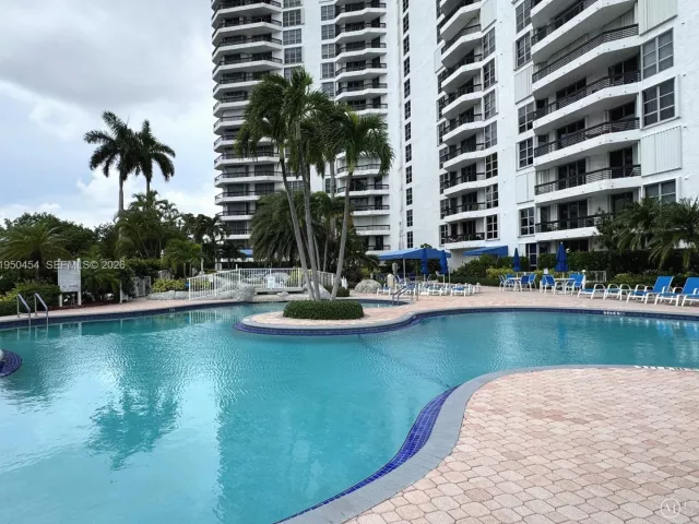 Продажа квартиры #2602 + Parking - фото 7194232