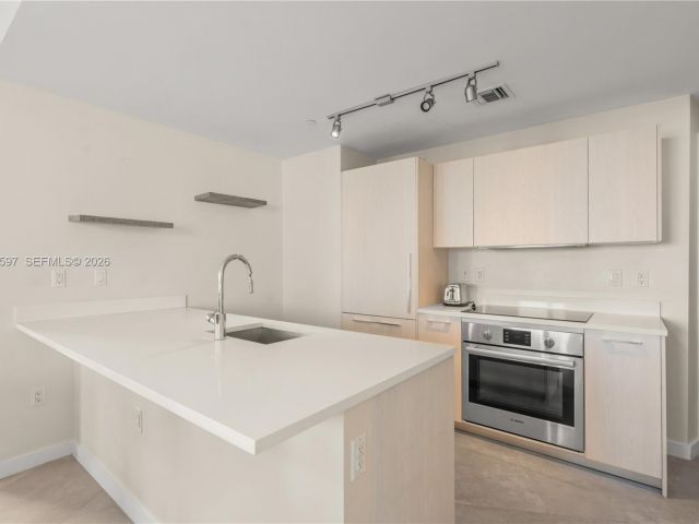 Квартира в аренду номер706 - фото 7199942