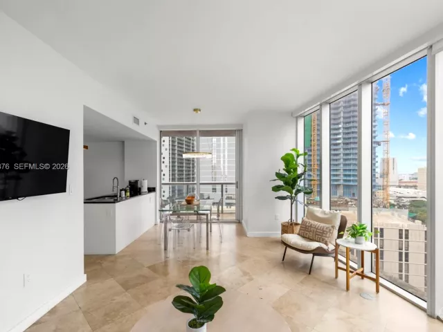 Продажа квартиры #1804 - фото 7198227