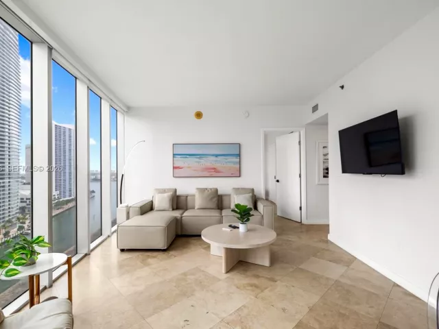 Продажа квартиры #1804 - фото 7198228