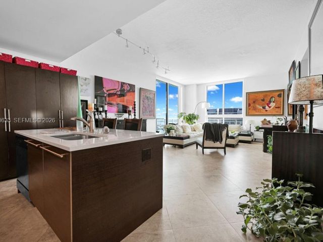 Продажа квартиры #5103 - фото 7195184