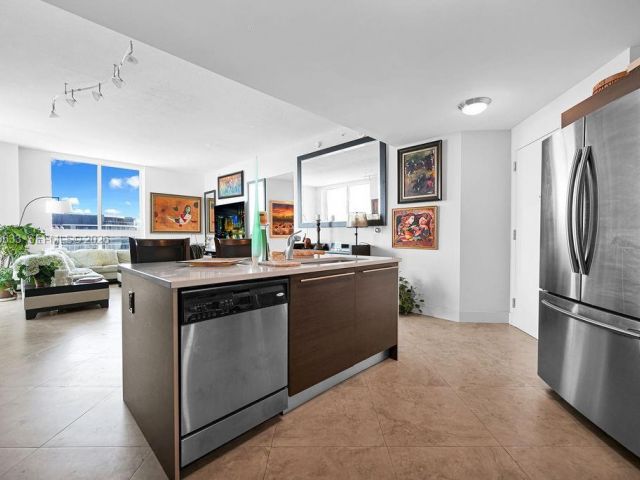 Продажа квартиры #5103 - фото 7195186