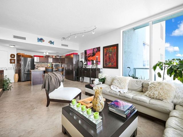 Продажа квартиры #5103 - фото 7195206