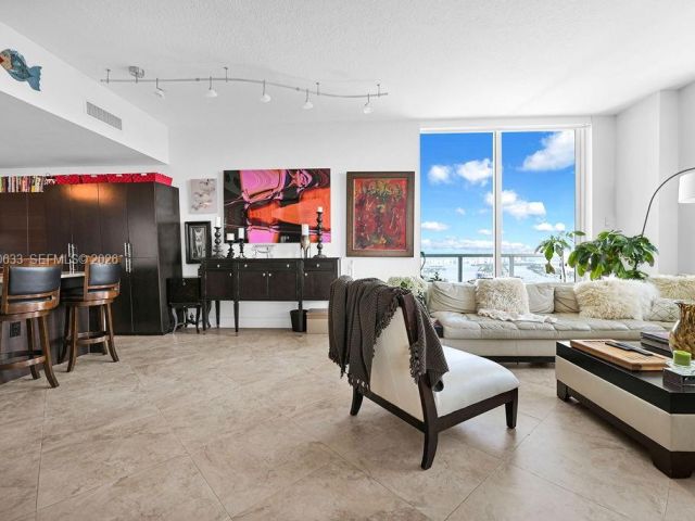 Продажа квартиры #5103 - фото 7195209