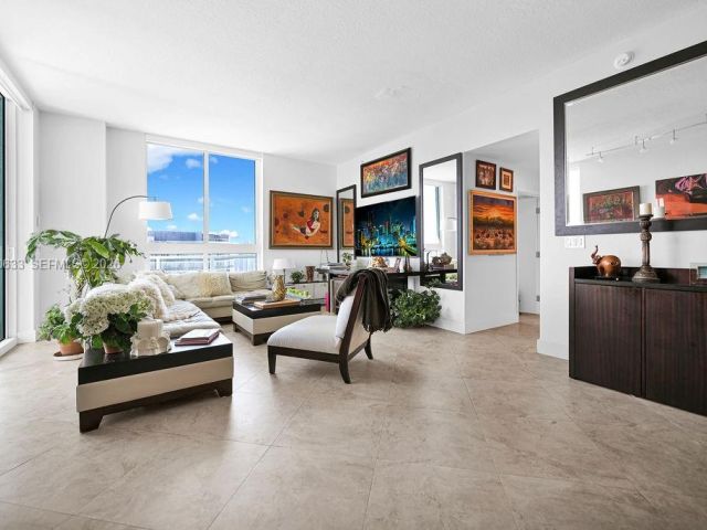 Продажа квартиры #5103 - фото 7195212