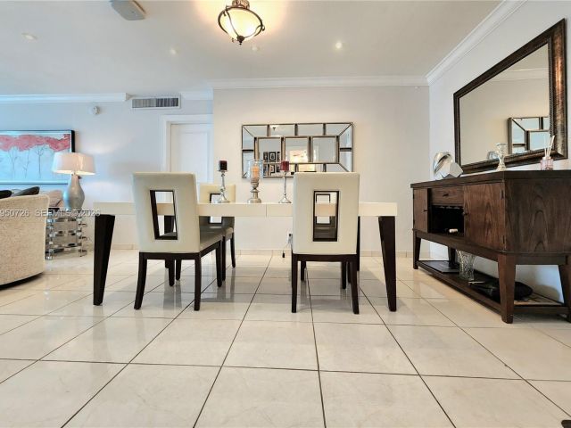 Продажа квартиры #2204 - фото 7430117