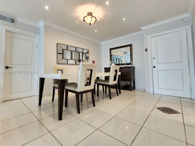 Продажа квартиры #2204 - фото 7430121