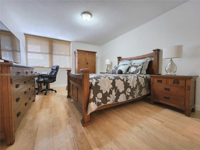 Продажа квартиры #2204 - фото 7430128