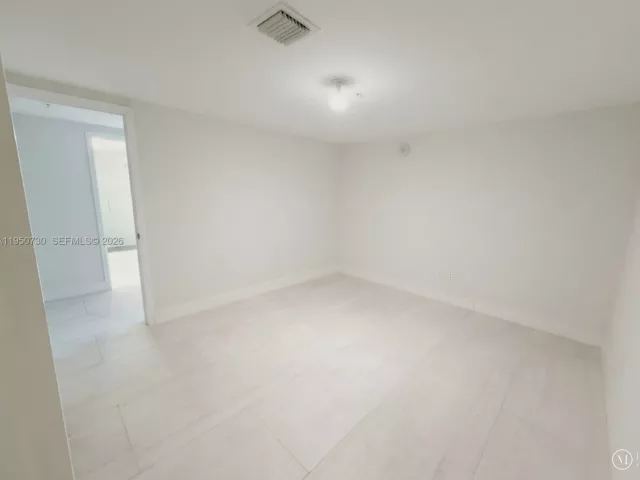 Квартира в аренду номер1421 - фото 7200103