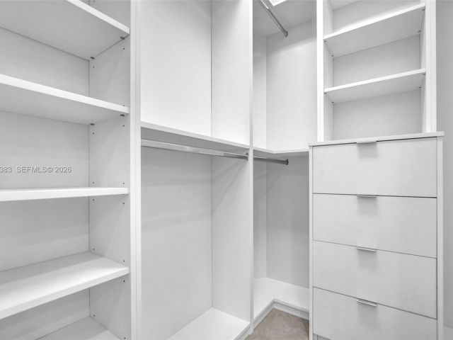 Дом в аренду по адресу 8394 SW 148th Ave 8394 - фото 7510172