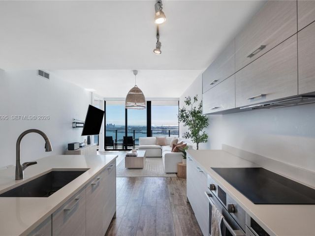 Продажа квартиры #4306 - фото 7199966