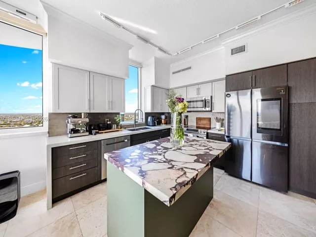 Продажа квартиры #2407W - фото 7198261