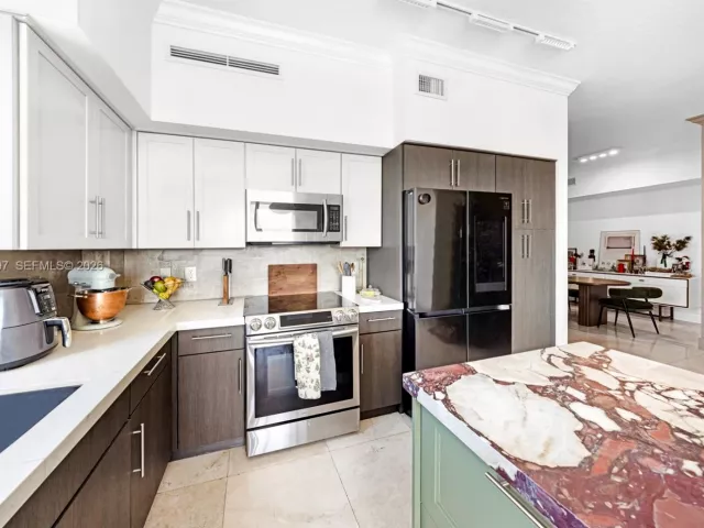 Продажа квартиры #2407W - фото 7198257