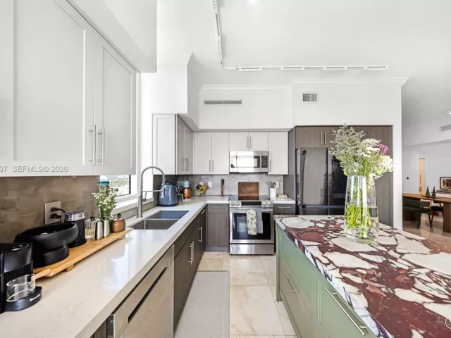 Продажа квартиры #2407W - фото 7198259