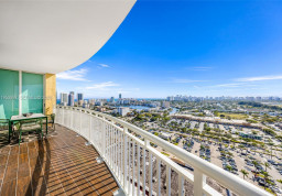 Квартира #2407W