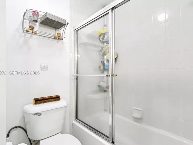 Продажа дома по адресу 15842 NW 10th St - фото 9341535