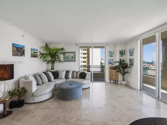 Продажа квартиры #811 - фото 7198309