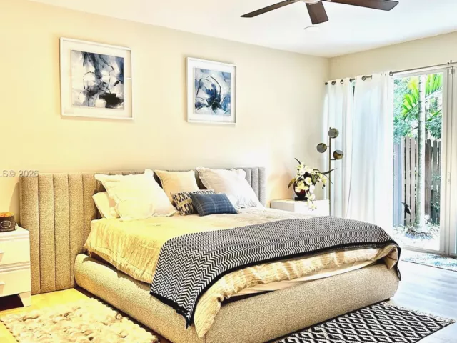 Дом в аренду по адресу 814 NE 19th Ave - фото 7206812