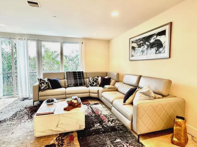 Дом в аренду по адресу 814 NE 19th Ave - фото 7206785