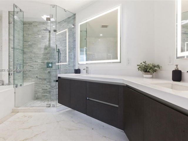 Продажа квартиры #4106 - фото 7199349