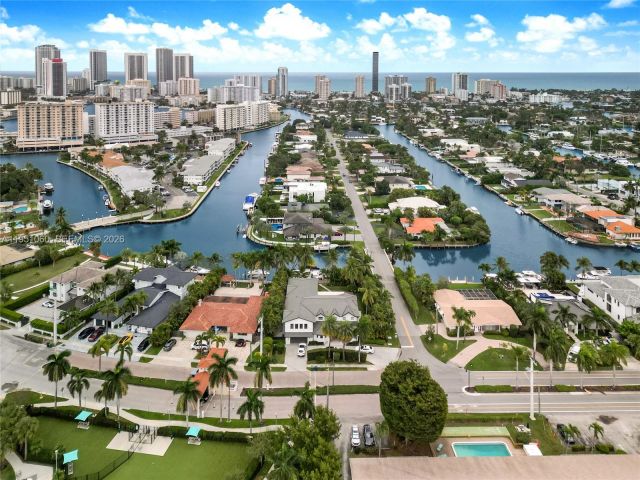 Дом в аренду по адресу 431 Layne Blvd - фото 7462078