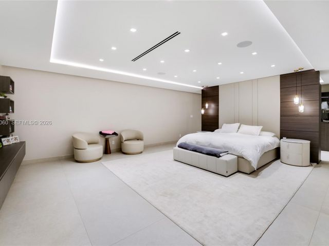 Дом в аренду по адресу 431 Layne Blvd - фото 7462084