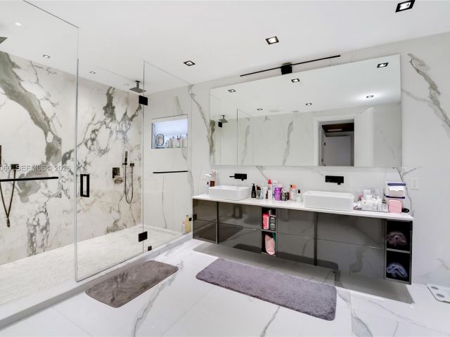 Дом в аренду по адресу 431 Layne Blvd - фото 7462088