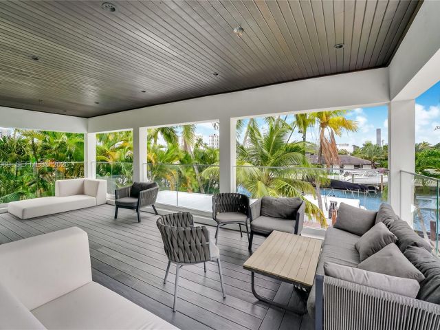 Дом в аренду по адресу 431 Layne Blvd - фото 7462090