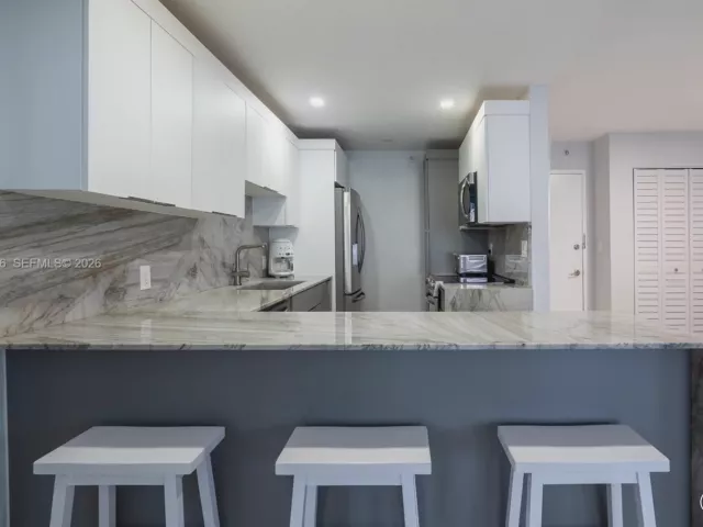 Продажа квартиры #1417 - фото 7234073