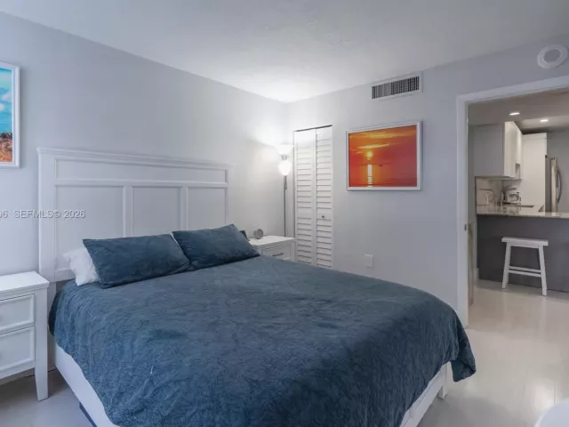 Продажа квартиры #1417 - фото 7234068