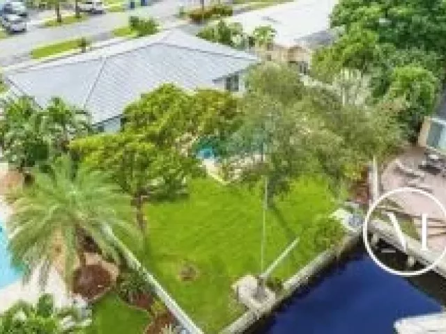 Продажа дома по адресу 421 SE 5 Terrace - фото 8976466