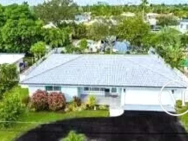 Продажа дома по адресу 421 SE 5 Terrace - фото 8976476