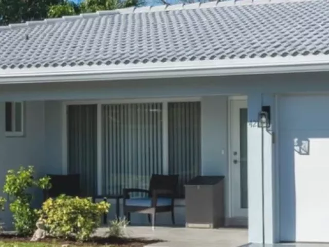 Продажа дома по адресу 421 SE 5 Terrace - фото 8976425