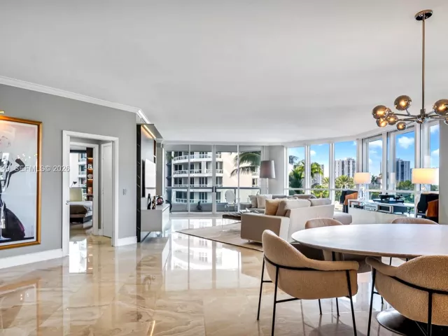 Продажа квартиры #702 - фото 7200907